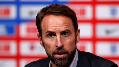 who is the england football team manager